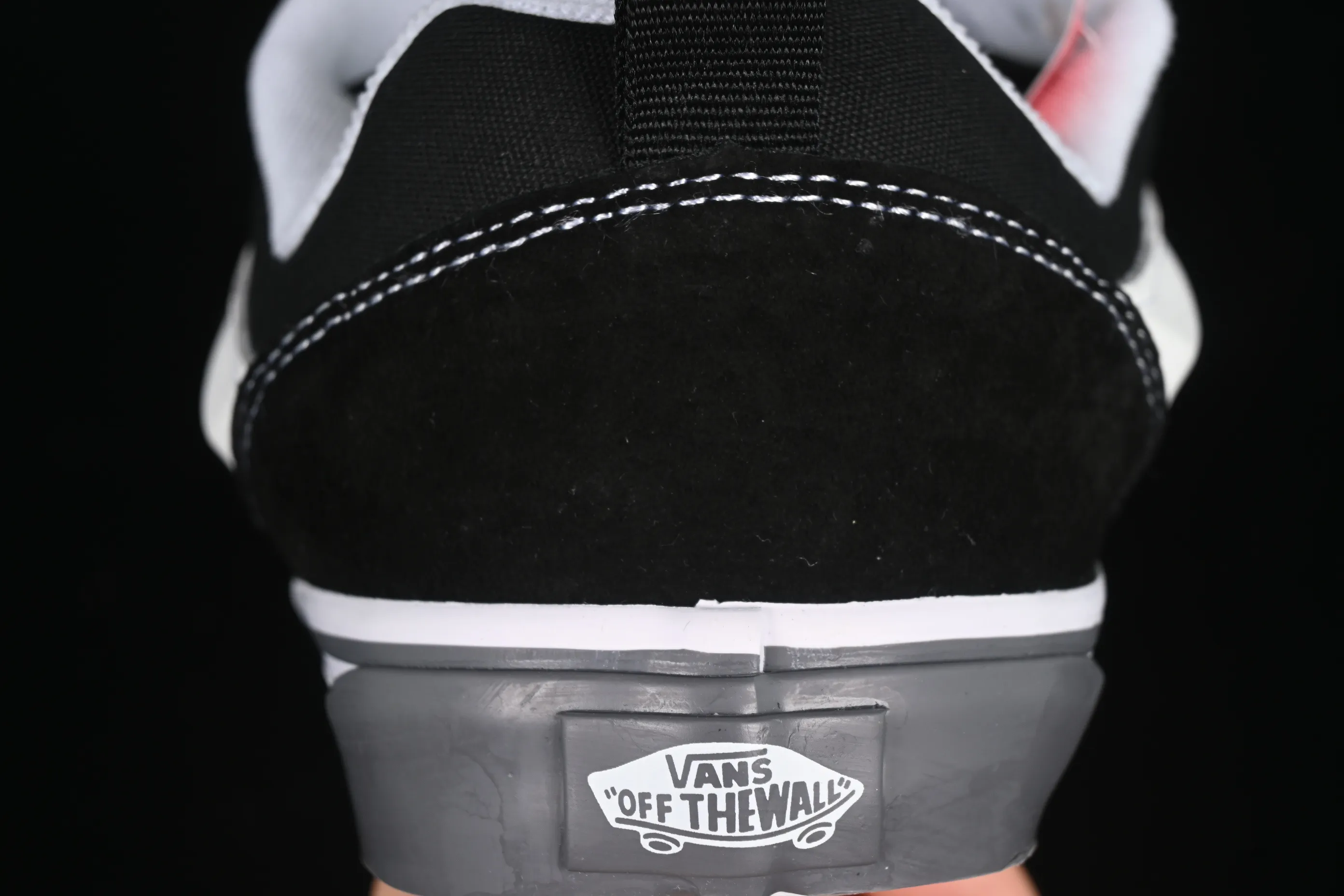 All categories Vans Vans series Vans Low Vans low-top Vans Knu Skool Vans low-top retro casual fat bread shoes VN0009QCCJJ